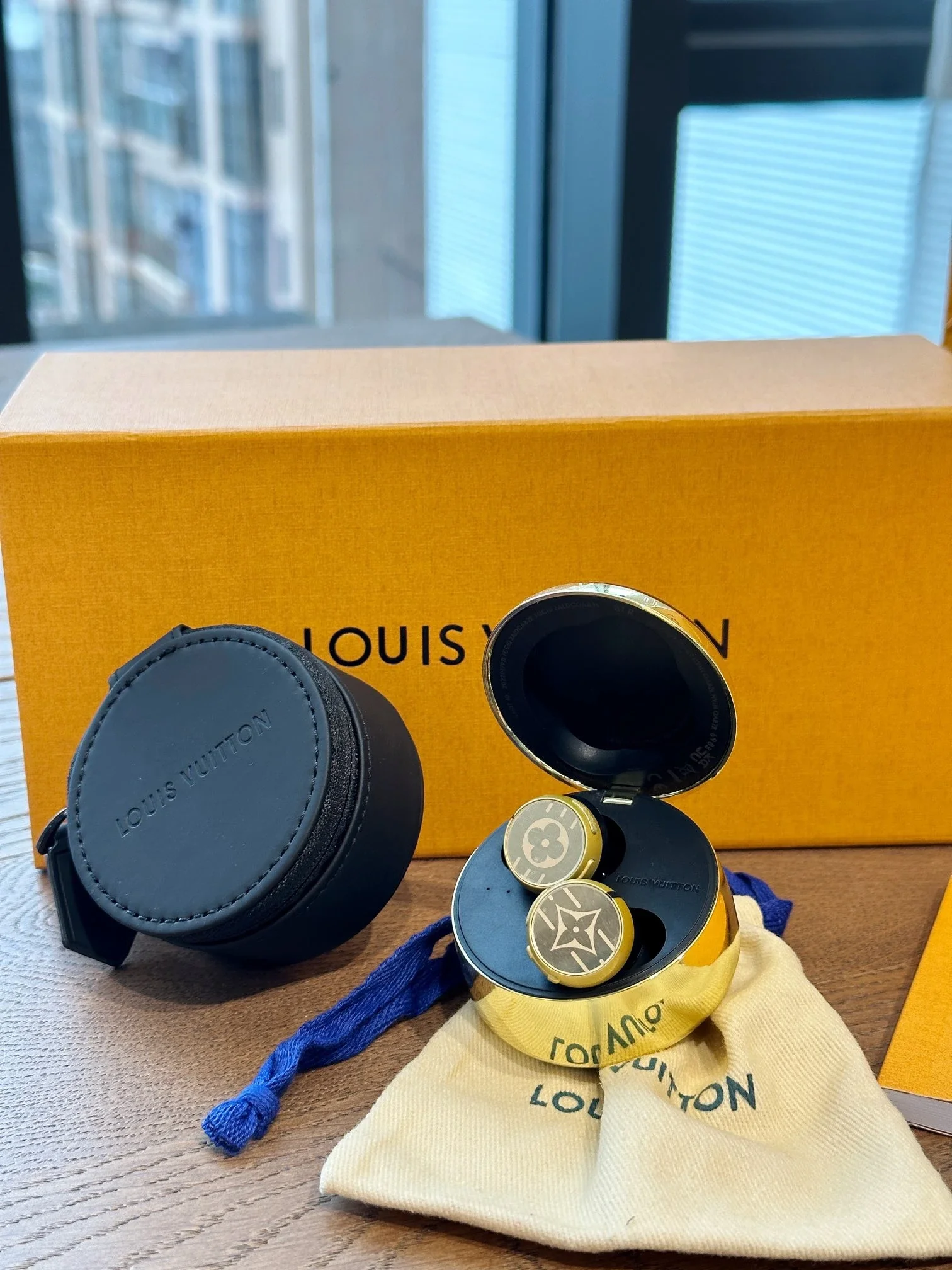 LV Earbuds RED