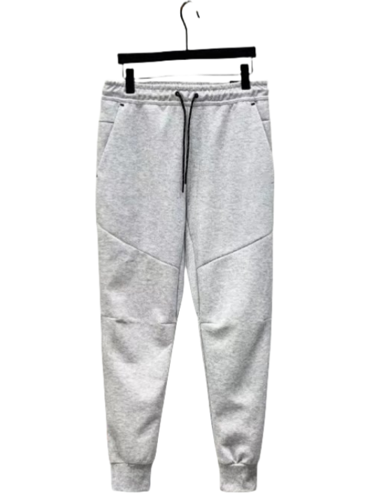 21、Nike Pants